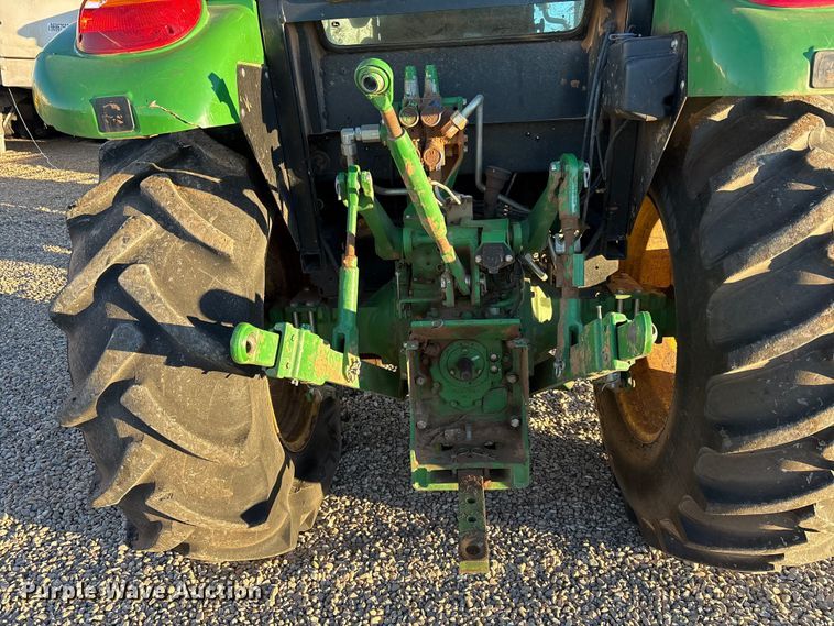 image for item YA1981 2022 John Deere 5100E MFWD tractor