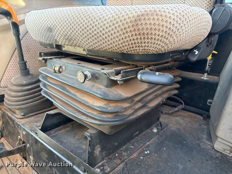 image for item YA1981 2022 John Deere 5100E MFWD tractor