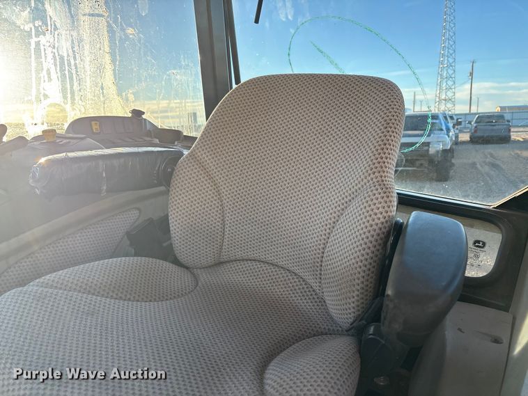 image for item YA1981 2022 John Deere 5100E MFWD tractor