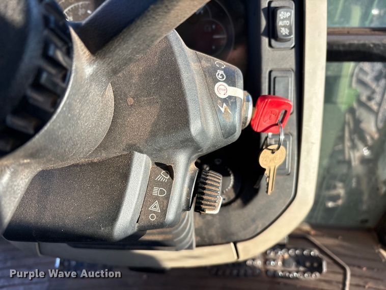 image for item YA1981 2022 John Deere 5100E MFWD tractor