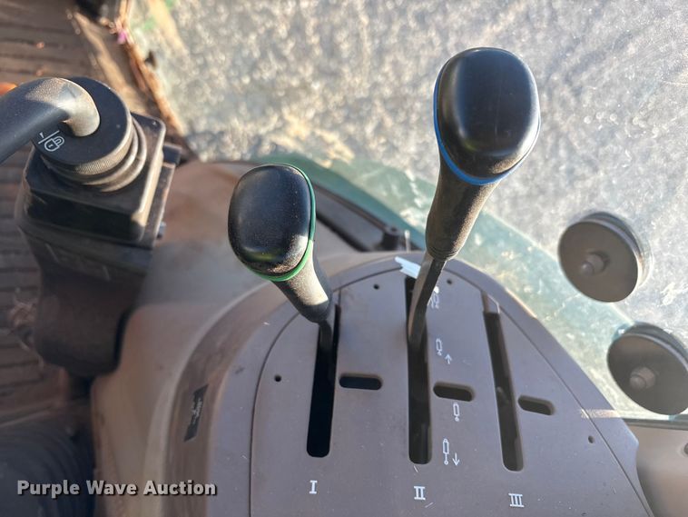 image for item YA1981 2022 John Deere 5100E MFWD tractor