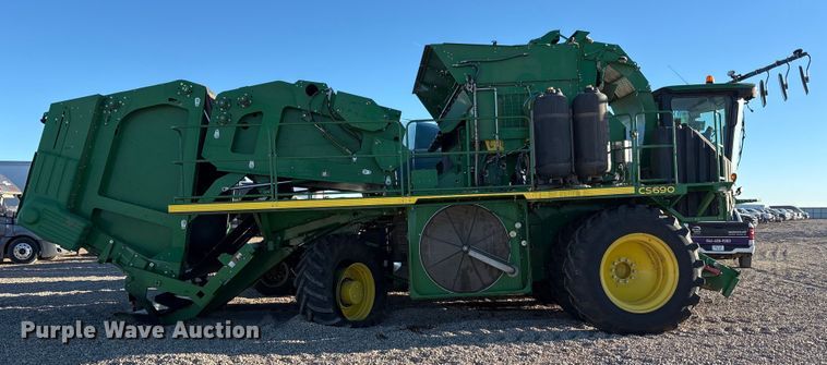 image for item YA1990 2020 John Deere CS690 RWA cotton stripper