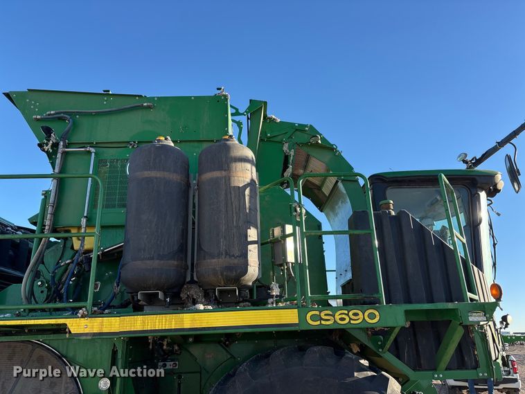 image for item YA1990 2020 John Deere CS690 RWA cotton stripper