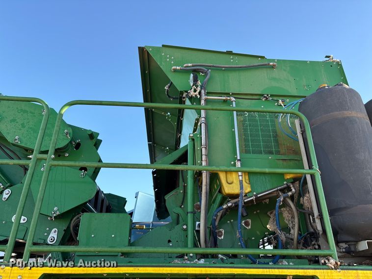 image for item YA1990 2020 John Deere CS690 RWA cotton stripper