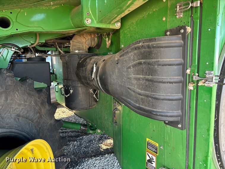 image for item YA1990 2020 John Deere CS690 RWA cotton stripper