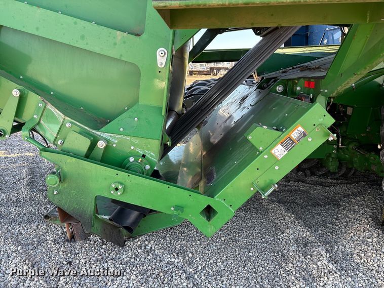 image for item YA1990 2020 John Deere CS690 RWA cotton stripper