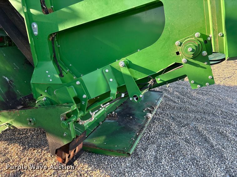 image for item YA1990 2020 John Deere CS690 RWA cotton stripper