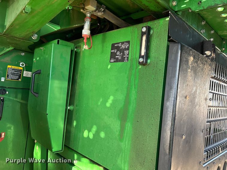 image for item YA1990 2020 John Deere CS690 RWA cotton stripper