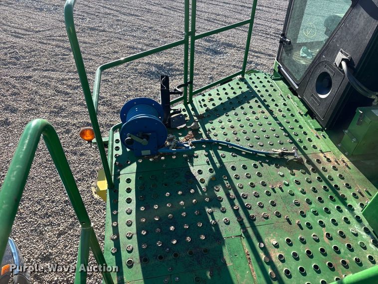 image for item YA1990 2020 John Deere CS690 RWA cotton stripper