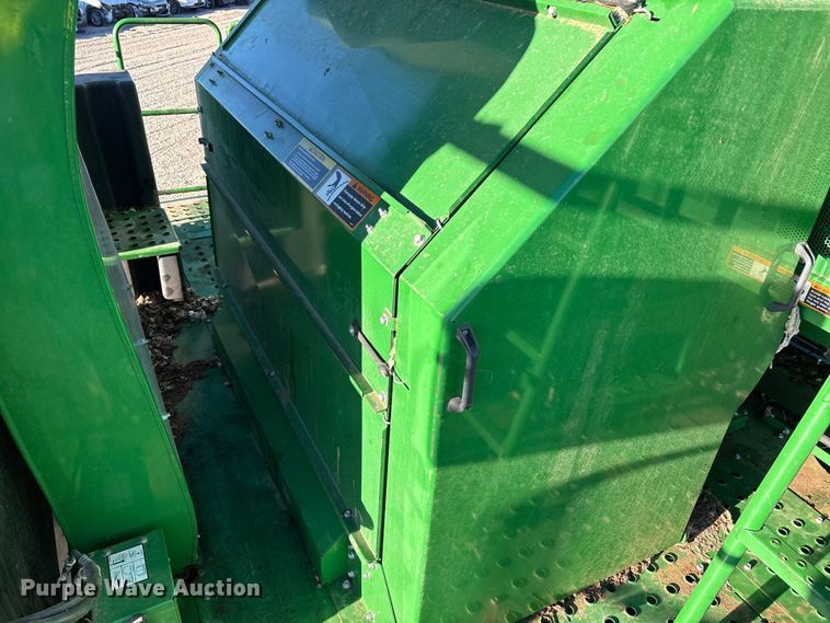 image for item YA1990 2020 John Deere CS690 RWA cotton stripper