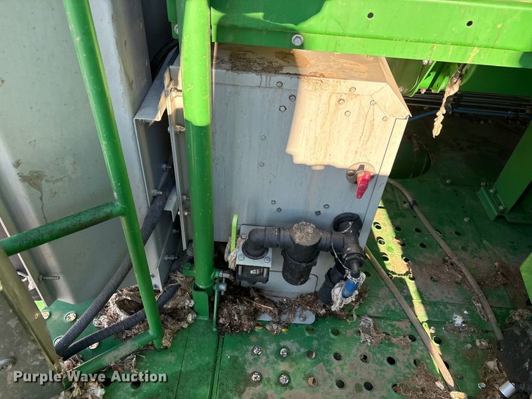 image for item YA1990 2020 John Deere CS690 RWA cotton stripper