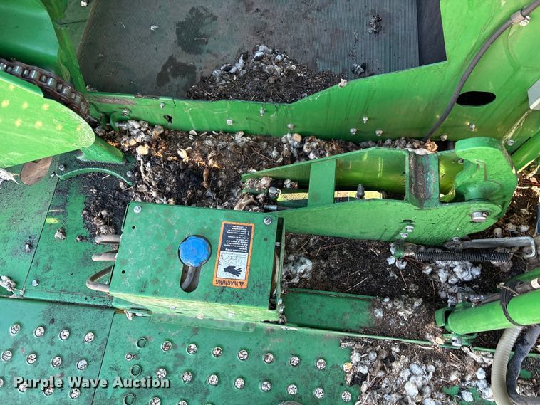 image for item YA1990 2020 John Deere CS690 RWA cotton stripper