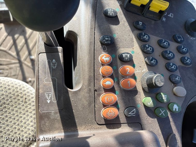 image for item YA1990 2020 John Deere CS690 RWA cotton stripper