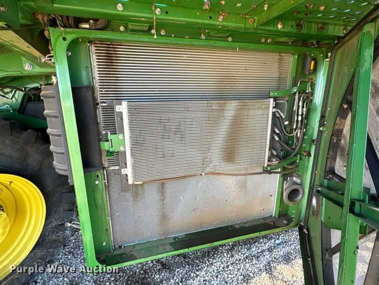 image for item YA1990 2020 John Deere CS690 RWA cotton stripper