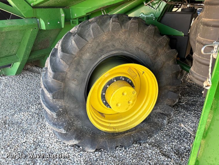 image for item YA1990 2020 John Deere CS690 RWA cotton stripper