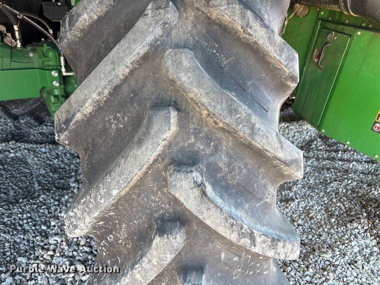 image for item YA1990 2020 John Deere CS690 RWA cotton stripper