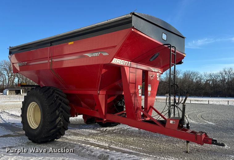 image for item YA2023 Brent 1082 grain cart