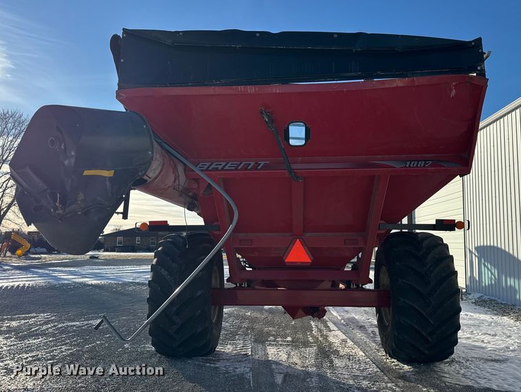image for item YA2023 Brent 1082 grain cart