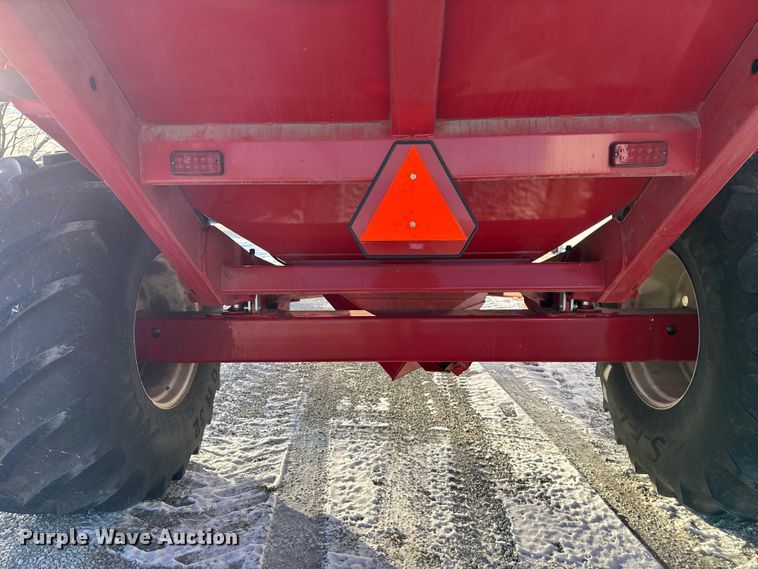 image for item YA2023 Brent 1082 grain cart