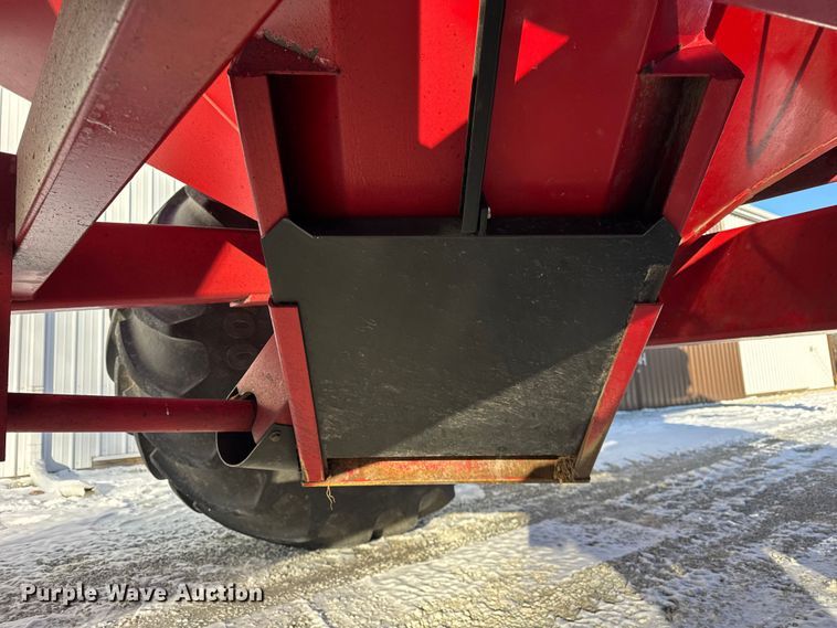 image for item YA2023 Brent 1082 grain cart