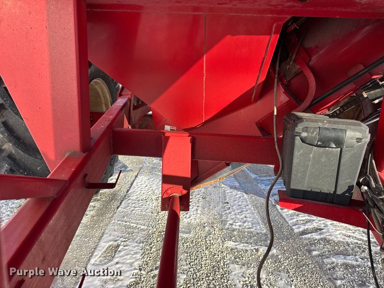 image for item YA2023 Brent 1082 grain cart