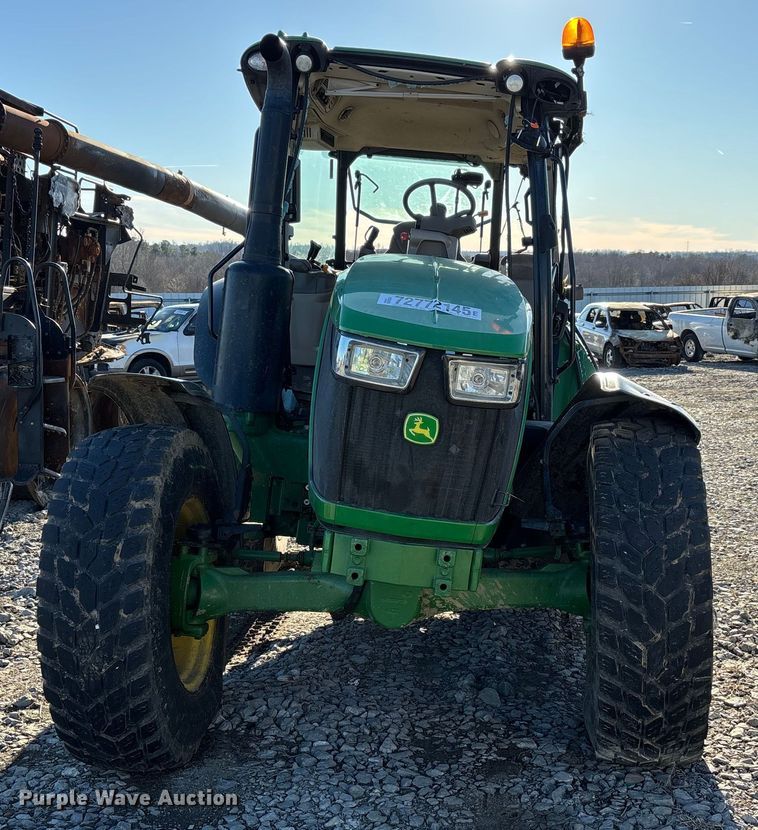 image for item YA2078 2017 John Deere 5090R MFWD tractor