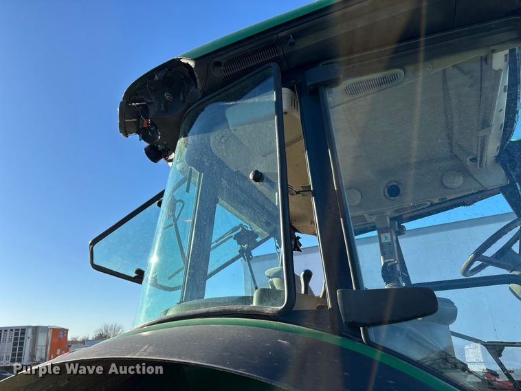 image for item YA2078 2017 John Deere 5090R MFWD tractor