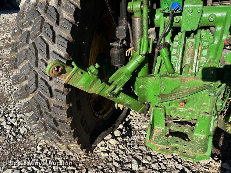 image for item YA2078 2017 John Deere 5090R MFWD tractor