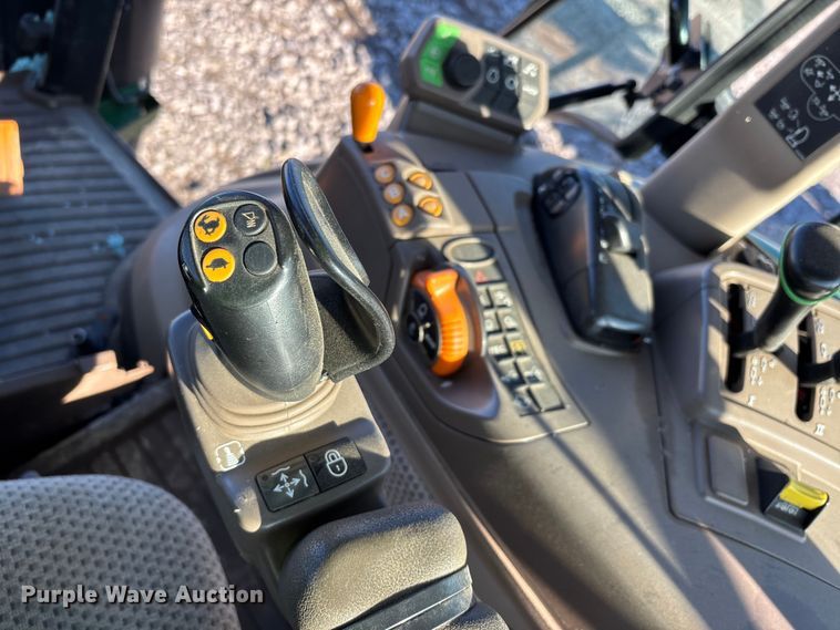 image for item YA2078 2017 John Deere 5090R MFWD tractor