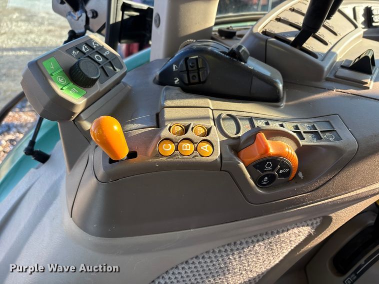 image for item YA2078 2017 John Deere 5090R MFWD tractor