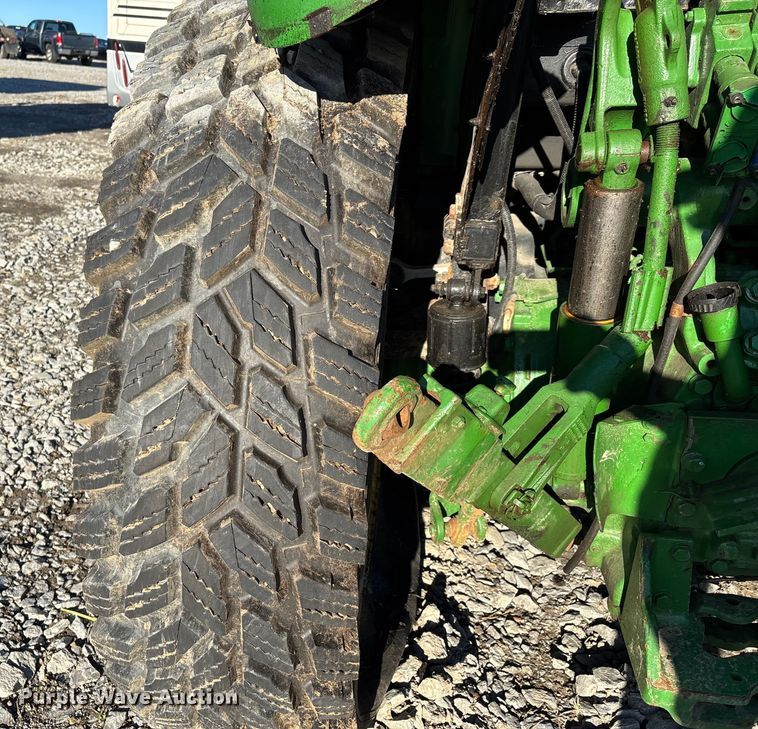 image for item YA2078 2017 John Deere 5090R MFWD tractor