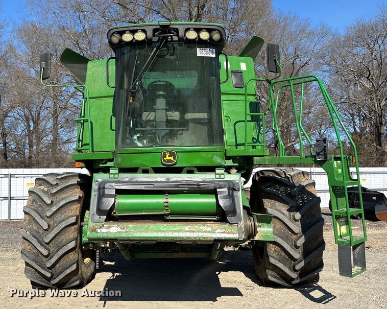image for item YA2085 2007 John Deere 9760 STS RWA combine