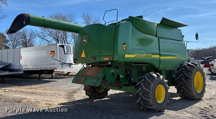 image for item YA2085 2007 John Deere 9760 STS RWA combine