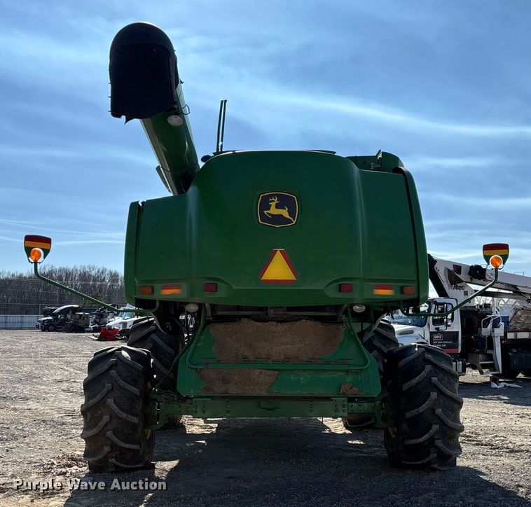 image for item YA2085 2007 John Deere 9760 STS RWA combine