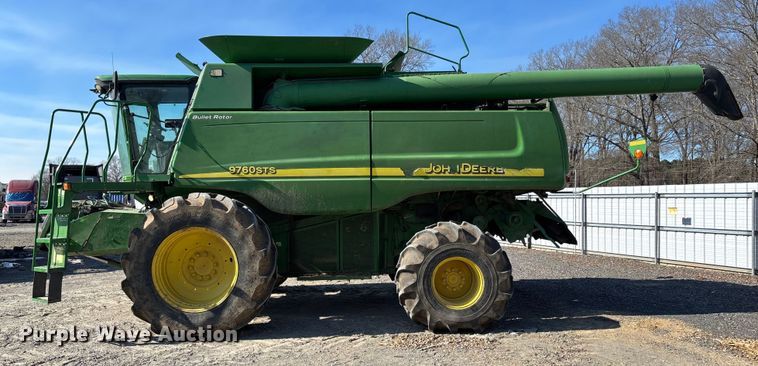 image for item YA2085 2007 John Deere 9760 STS RWA combine