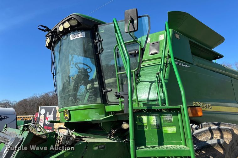 image for item YA2085 2007 John Deere 9760 STS RWA combine
