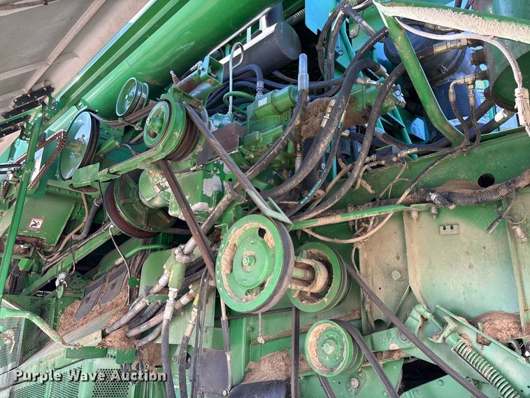 image for item YA2085 2007 John Deere 9760 STS RWA combine