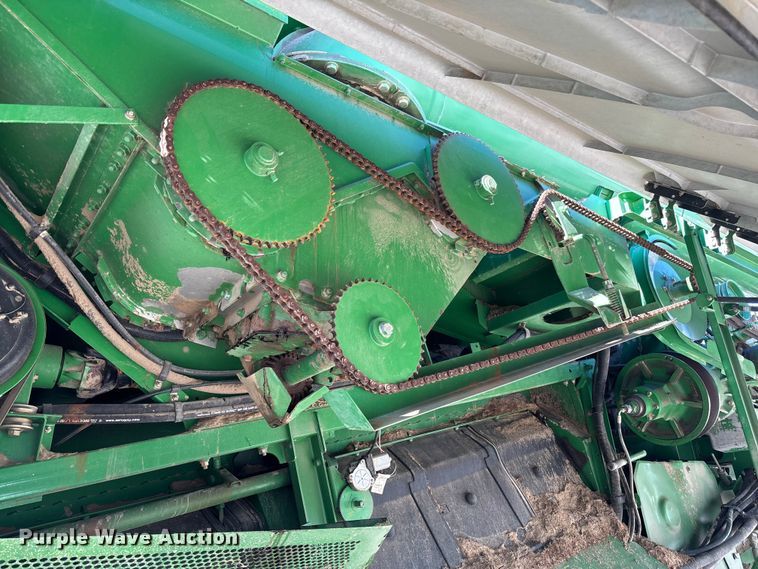 image for item YA2085 2007 John Deere 9760 STS RWA combine