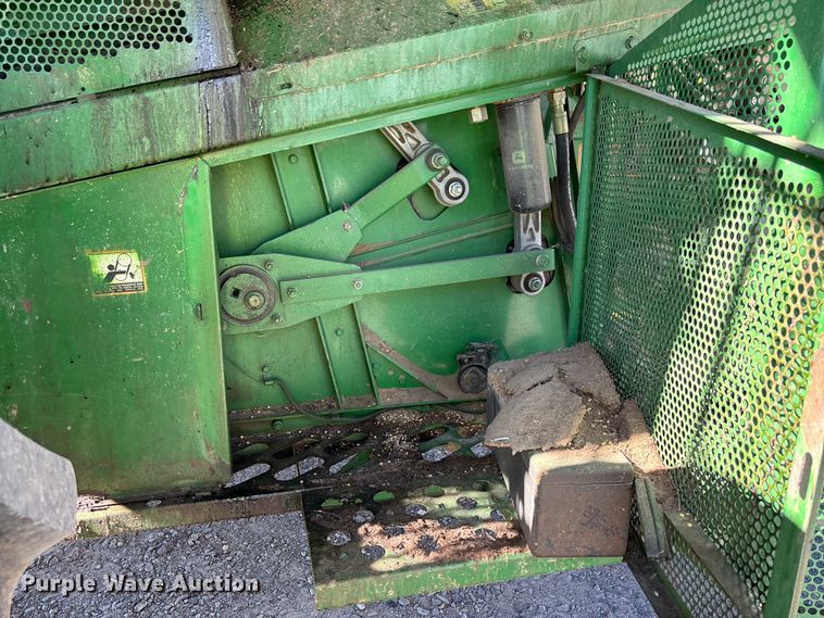 image for item YA2085 2007 John Deere 9760 STS RWA combine