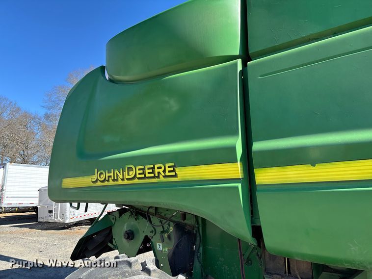 image for item YA2085 2007 John Deere 9760 STS RWA combine