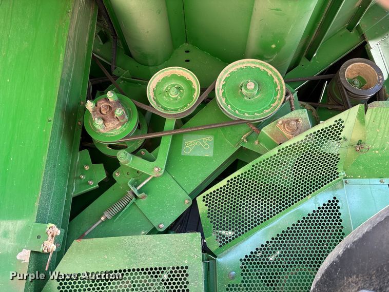 image for item YA2085 2007 John Deere 9760 STS RWA combine