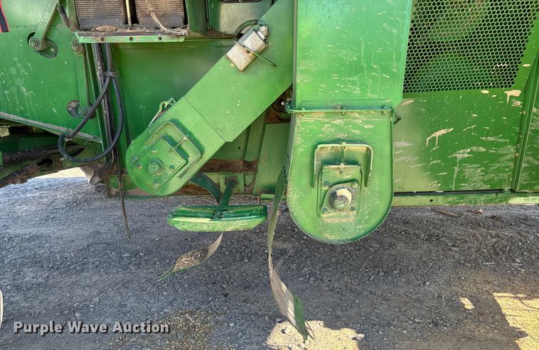 image for item YA2085 2007 John Deere 9760 STS RWA combine