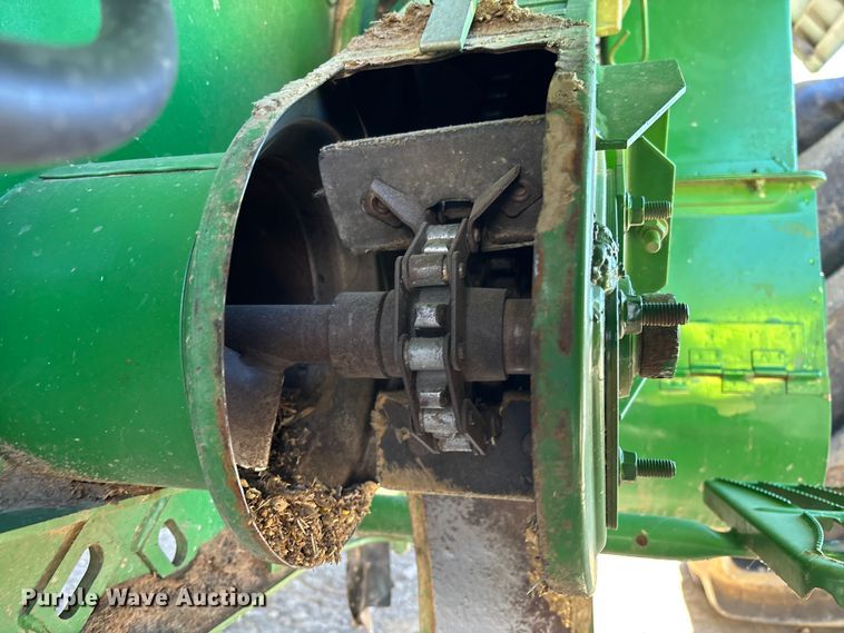 image for item YA2085 2007 John Deere 9760 STS RWA combine