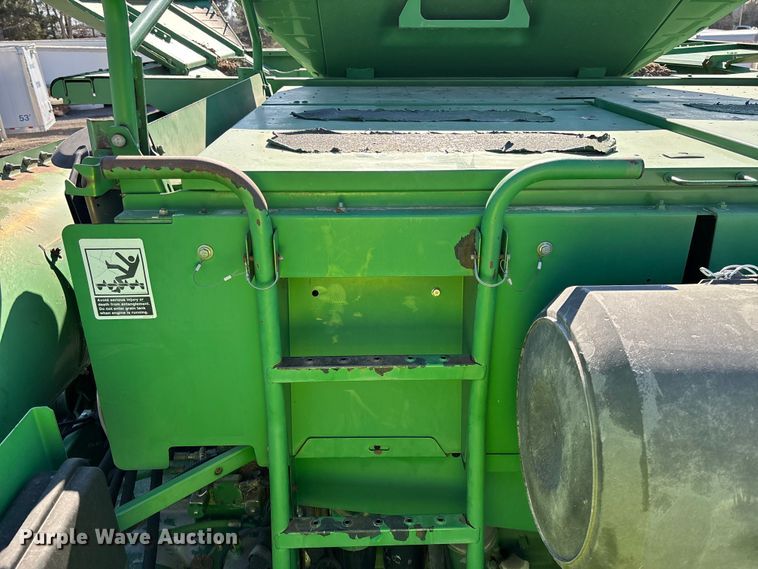 image for item YA2085 2007 John Deere 9760 STS RWA combine