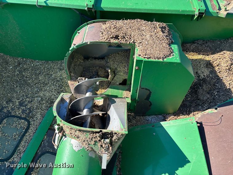 image for item YA2085 2007 John Deere 9760 STS RWA combine