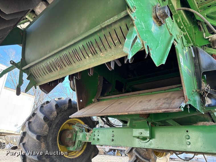 image for item YA2085 2007 John Deere 9760 STS RWA combine