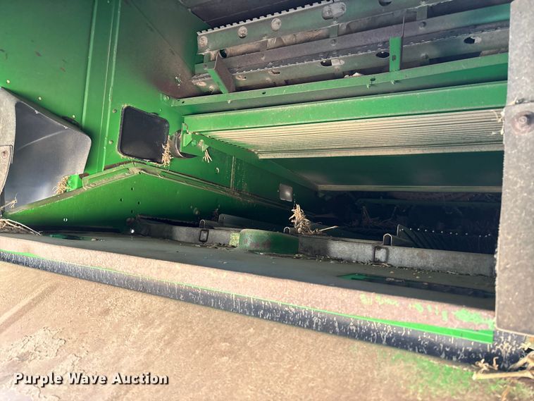 image for item YA2085 2007 John Deere 9760 STS RWA combine