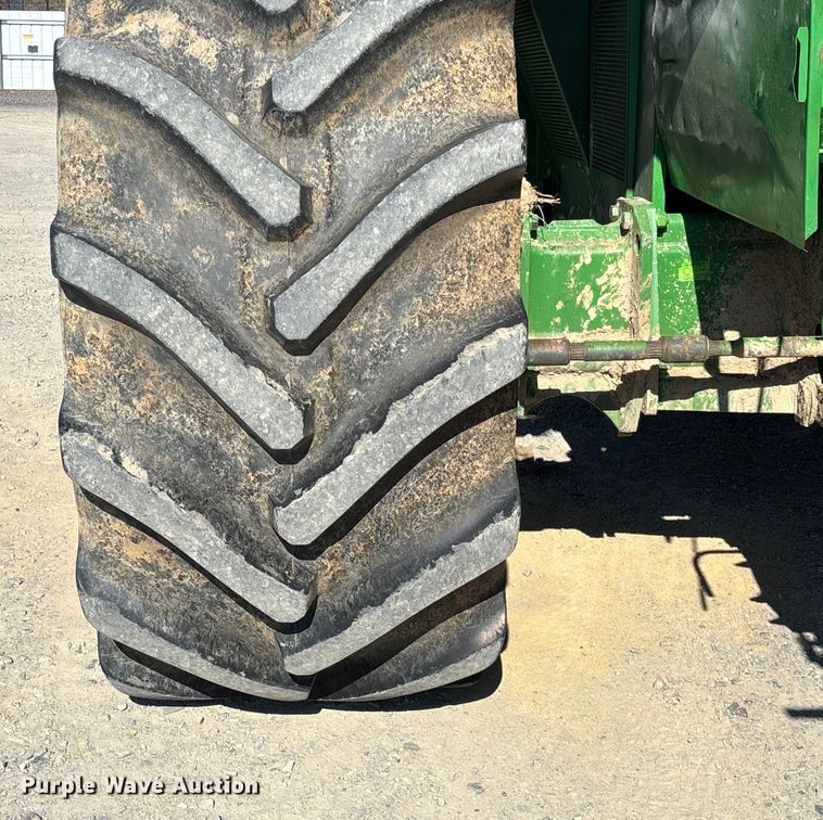 image for item YA2085 2007 John Deere 9760 STS RWA combine