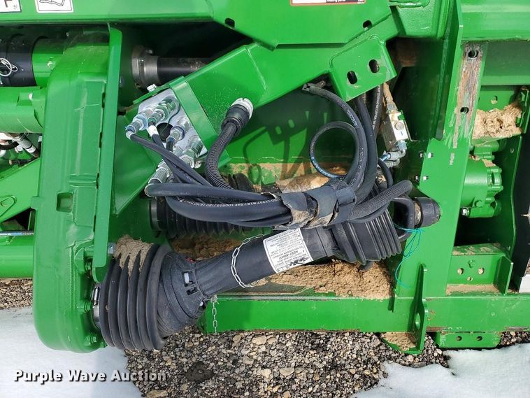 image for item YA2088 2023 John Deere RD45F flex draper head