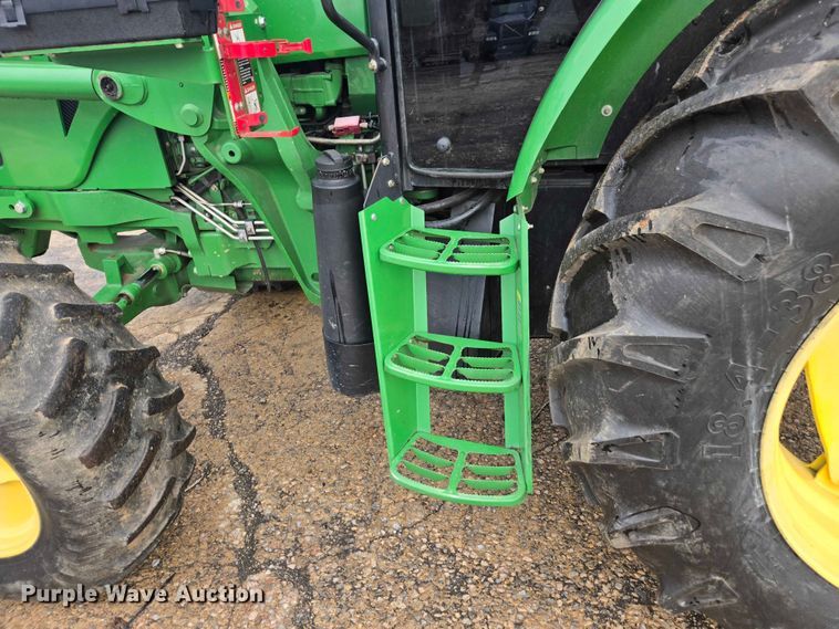 image for item YA2121 2013 John Deere 6105D MFWD tractor